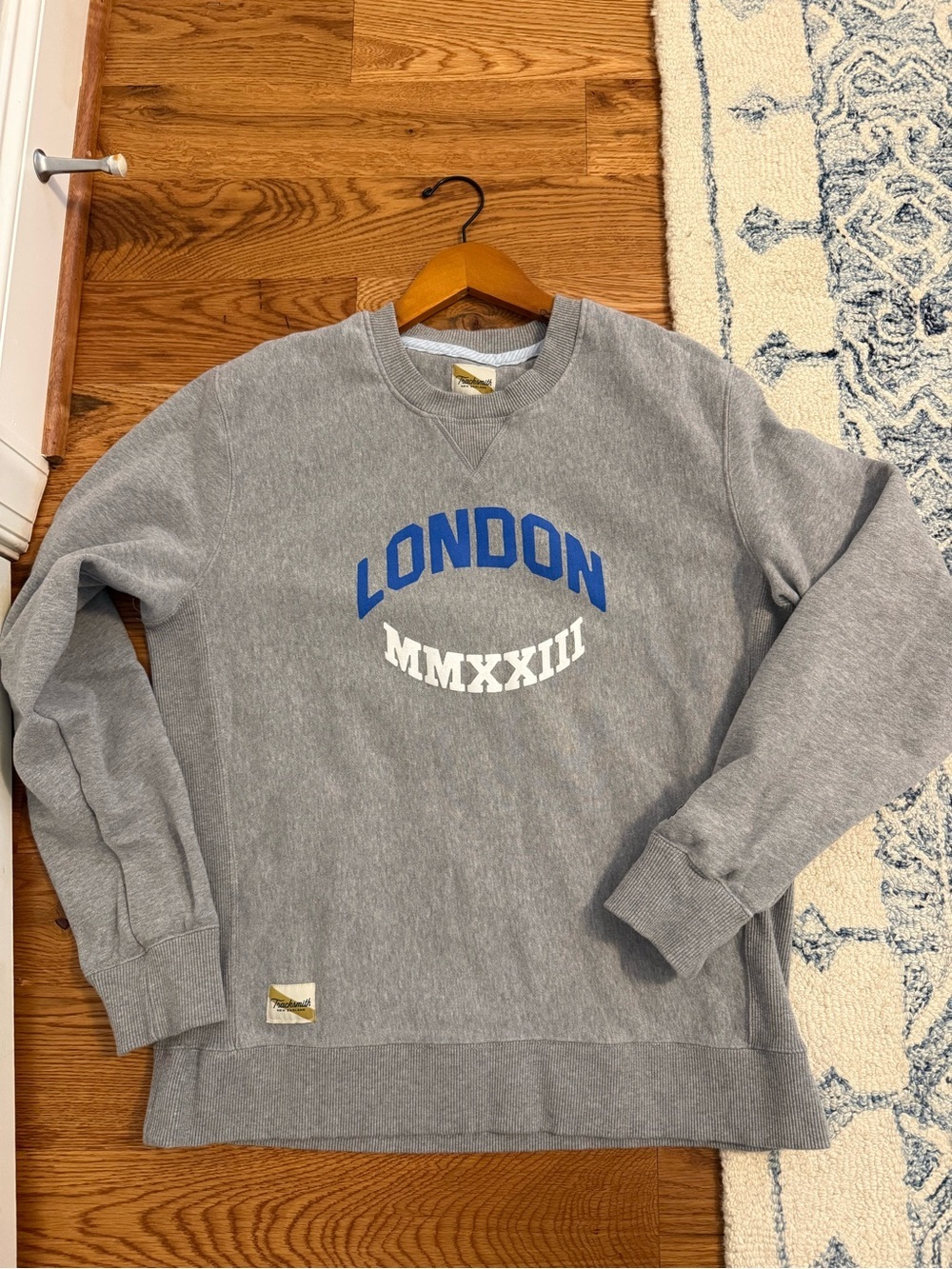 Tracksmith London Grey Sweatshirt Size Large